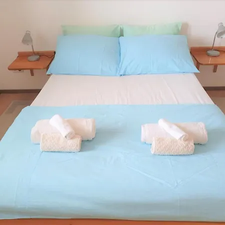 Comfort With Big Balcony - 아파트 자다르