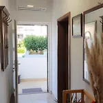 아파트 Comfort With Big Balcony - 자다르