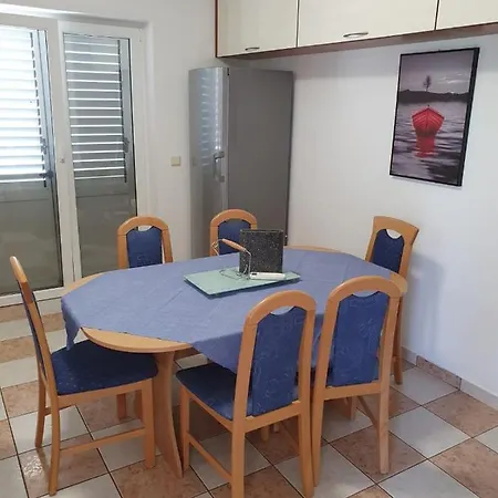 Comfort With Big Balcony - Daire Zadar