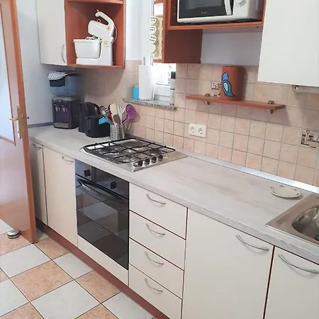 Daire Comfort With Big Balcony - Zadar