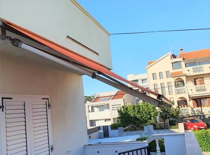 Comfort With Big Balcony - Apartment