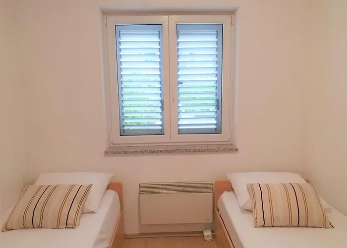 Comfort With Big Balcony - Apartment