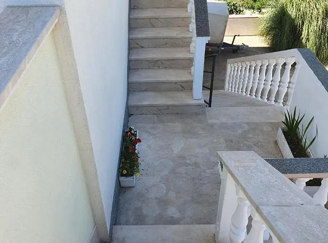 Comfort With Big Balcony - Apartment Zadar