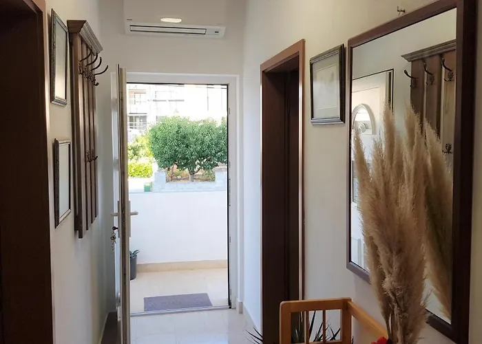 Apartment Comfort With Big Balcony - Zadar