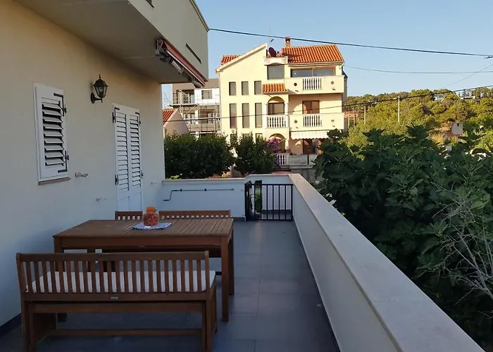 Comfort With Big Balcony - Apartment Zadar