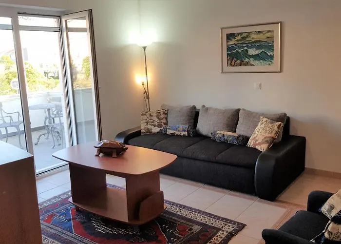 Apartment Comfort With Big Balcony - Zadar